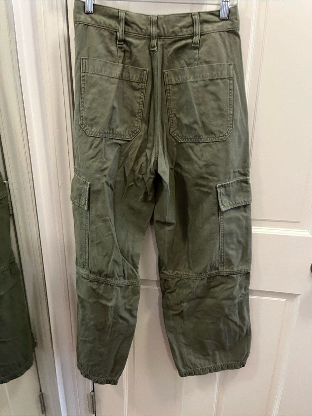 Agolde Jericho Cropped Cargo Pants, NWOT (Fatigue Color)